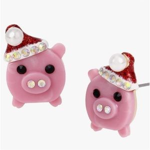 🆕 Betsey Johnson - Santa 🎅🏼 Pig 🐷 Earrings 🎄⭐️